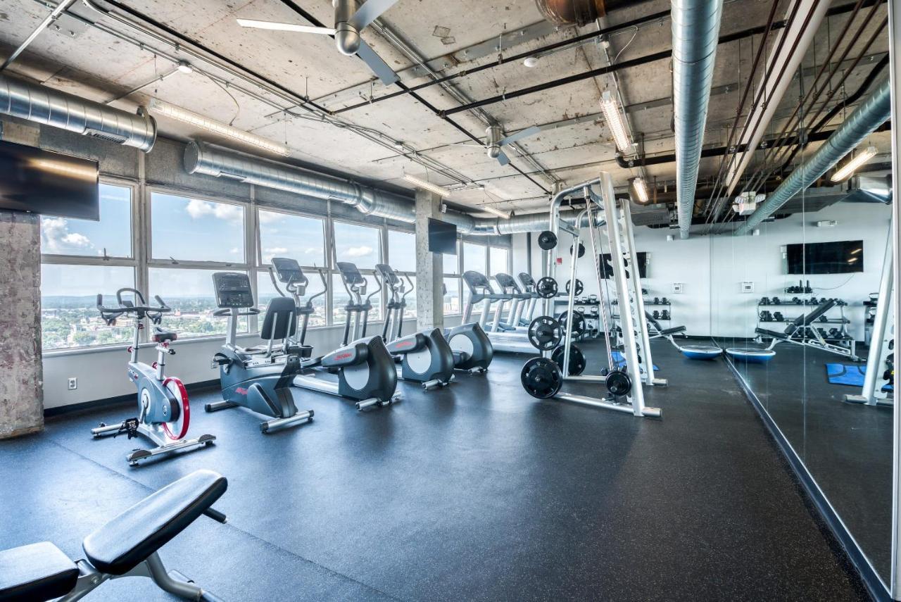 Cozysuites 800 Tower 1Br With Gym! 10 Louisville Eksteriør billede