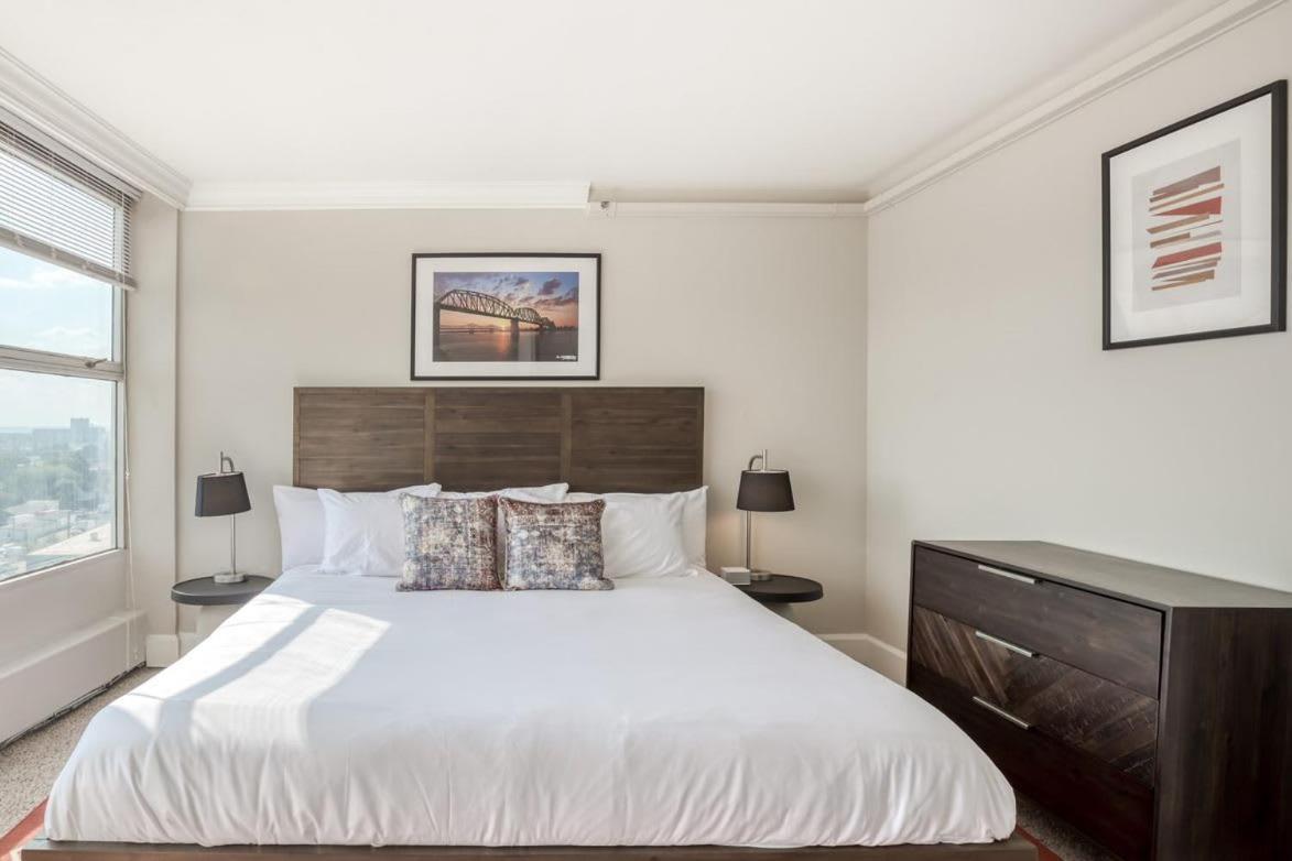Cozysuites 800 Tower 1Br With Gym! 10 Louisville Eksteriør billede